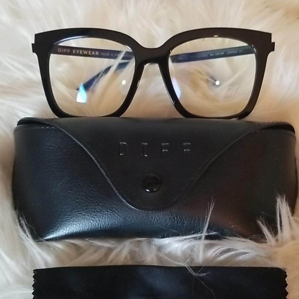 Diff Bella polarized blue light blocking glasses